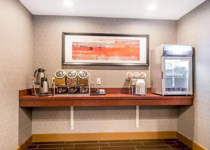 Comfort Inn & Suites Brattleboro I-91
