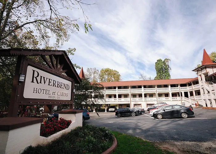 Riverbend Motel & Cabins