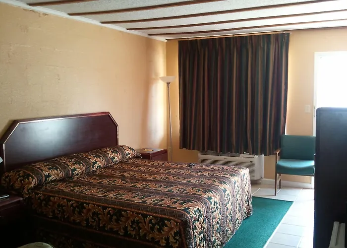 Holiday Motel