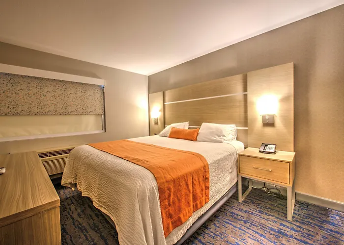 Best Western Plus Media Center Inn & Suites