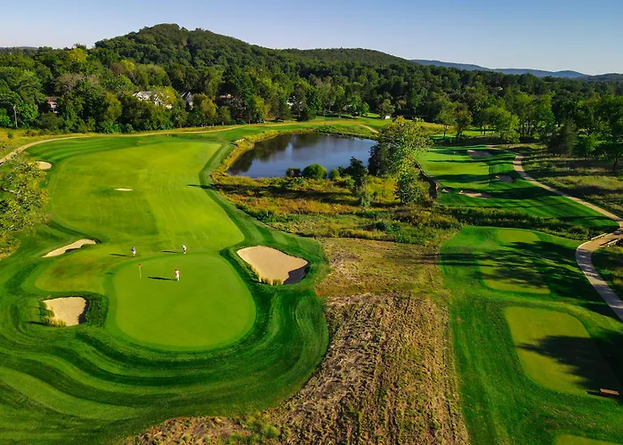 Boar'S Head Resort