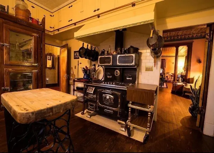 Alaska Heritage House Bed And Breakfast