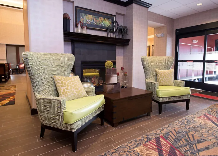Hampton Inn & Suites Bismarck Northwest