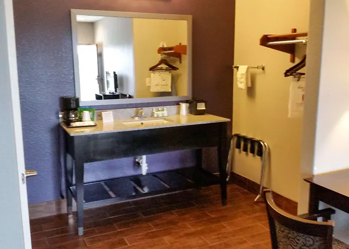 Studio 6-Beeville, Tx