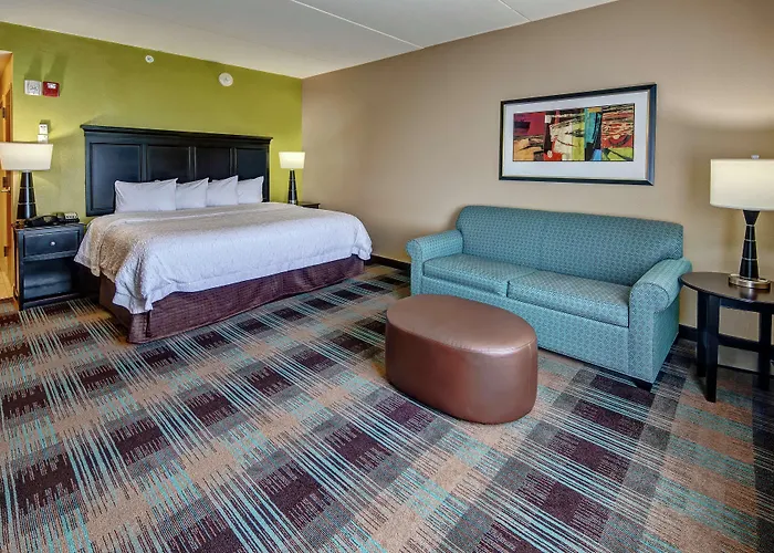 Hampton Inn & Suites Clarksville
