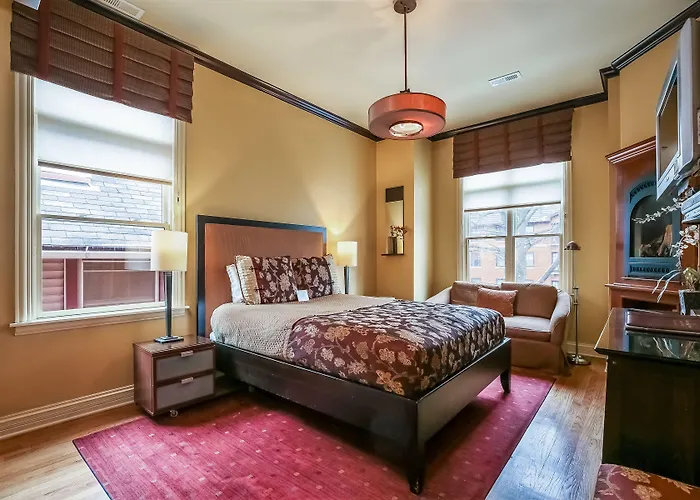 Harvey House Bed & Breakfast