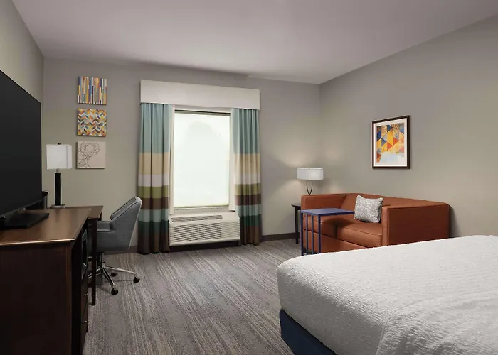 Hampton Inn & Suites Huntsville Research Park Area