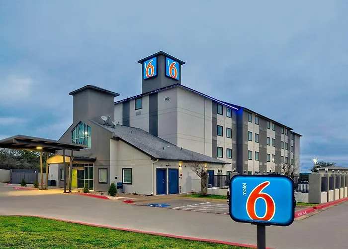 Motel 6-Marble Falls, Tx