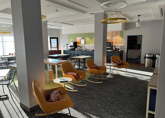 Spark By Hilton Glendive
