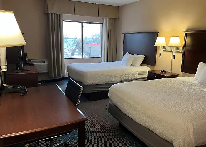 Days Inn By Wyndham Duluth Lakewalk