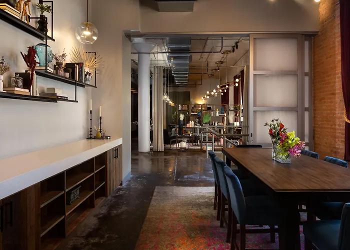 Canvas Hotel Dallas