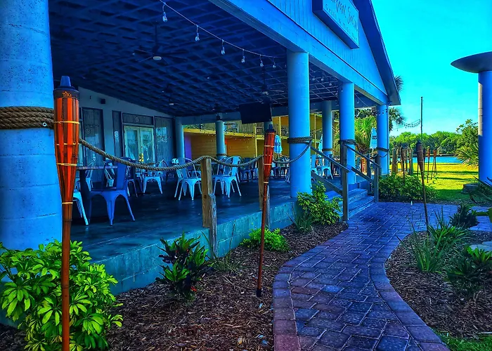 The Port Hotel And Marina