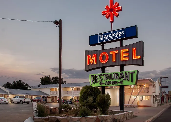 Travelodge By Wyndham Las Vegas Nm