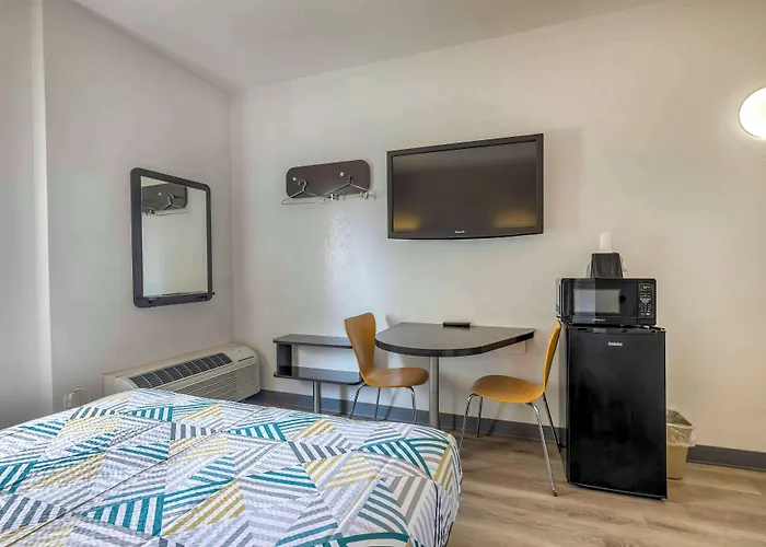Motel 6-Cedar Park, Tx