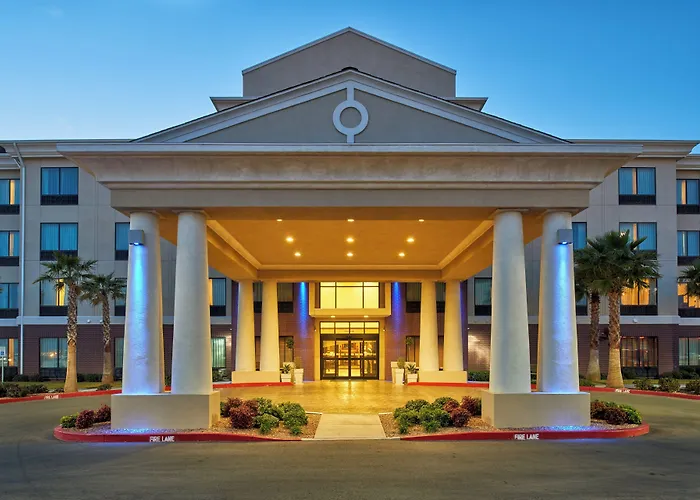 Holiday Inn Express & Suites El Paso Airport By Ihg