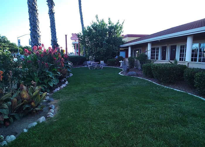 Holiday Motel Oakdale