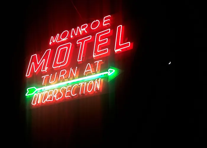 Monroe Motel Near Seattle Everett Wa