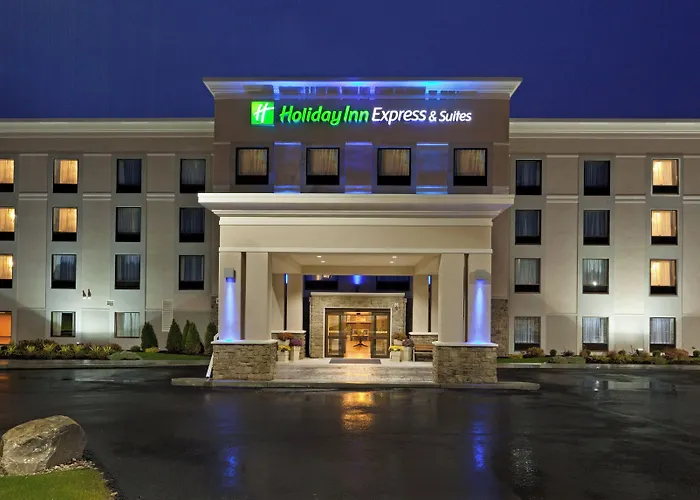 Holiday Inn Express & Suites Malone By Ihg