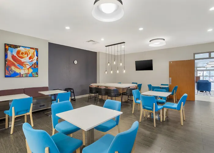 Best Western Plus Rose City Conference Inn