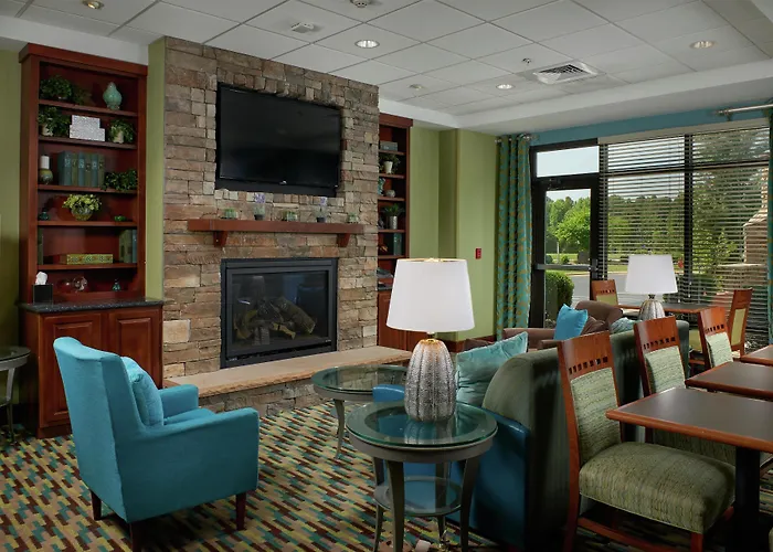 Hampton Inn Bermuda Run / Advance