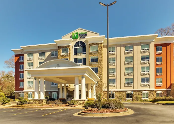 Holiday Inn Express & Suites Columbus - Ft Benning Maingate By Ihg