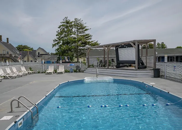 Jonathan Edwards Motel