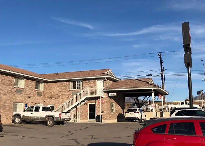 Ameri-Stay Inn & Suites
