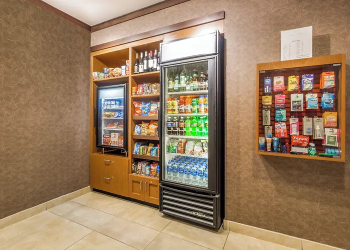 Fairfield Inn And Suites By Marriott Madison East