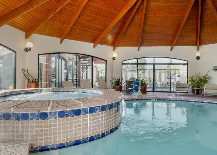 Best Western Plus Swiss Chalet Hotel & Suites