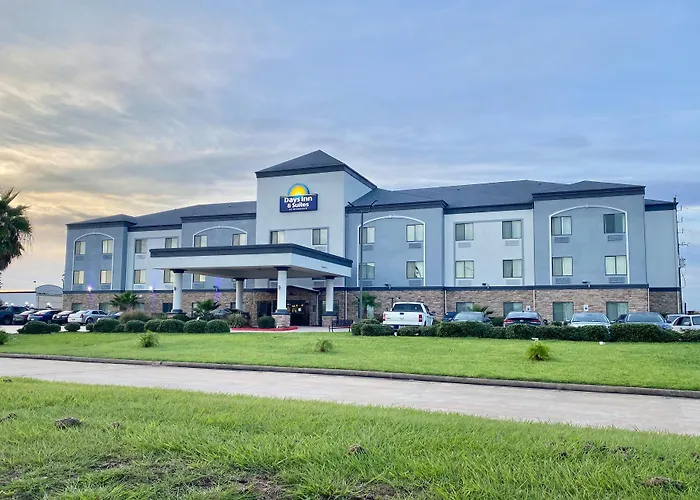 Days Inn & Suites By Wyndham Houston / West Energy Corridor