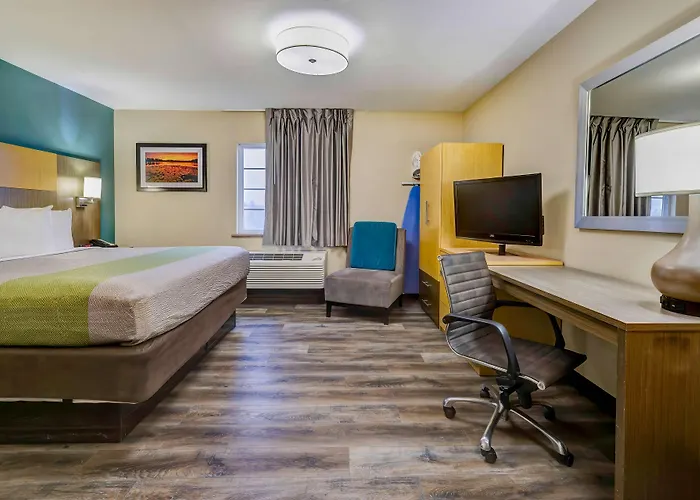 Studio 6 Lenexa - Overland Park