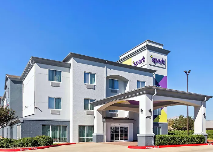 Spark By Hilton Pearland