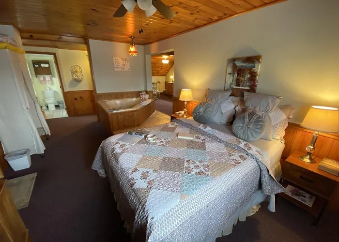 Savannah House Wine Country Inn & Cottages
