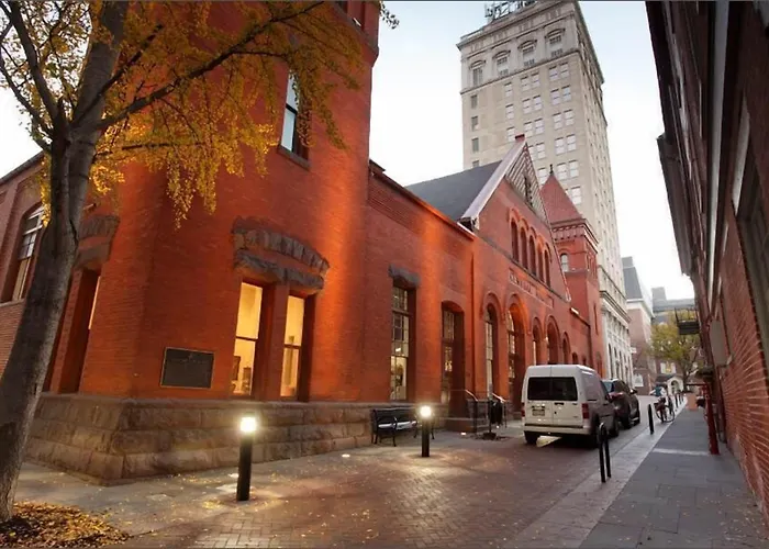 Lancaster Marriott At Penn Square