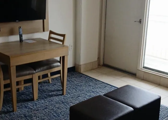 Comfort Suites Beachfront