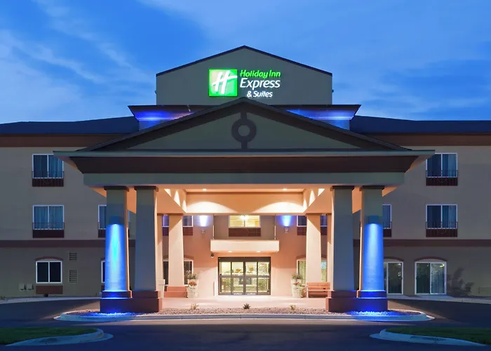 Holiday Inn Express Hotel & Suites Antigo By Ihg
