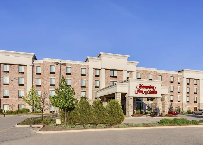 Hampton Inn & Suites West Bend