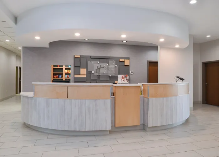 Holiday Inn Express & Suites Pueblo By Ihg