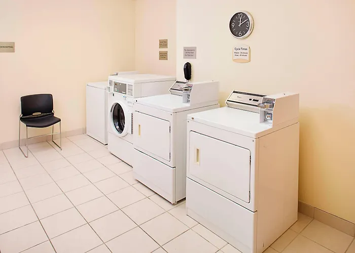 Fairfield Inn & Suites By Marriott San Antonio Seaworld / Westover Hills
