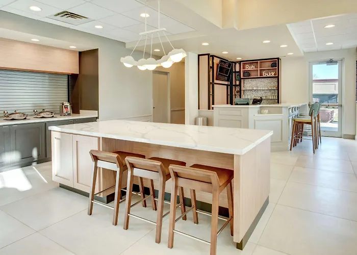 Hilton Garden Inn Lakewood