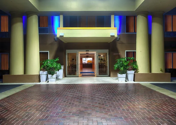 Holiday Inn Express Hotel & Suites Inverness By Ihg