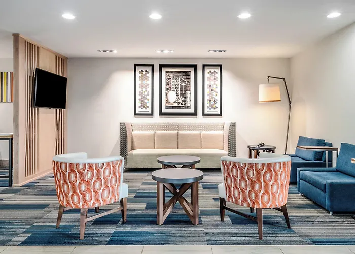 Holiday Inn Express Hotel & Suites Tappahannock By Ihg