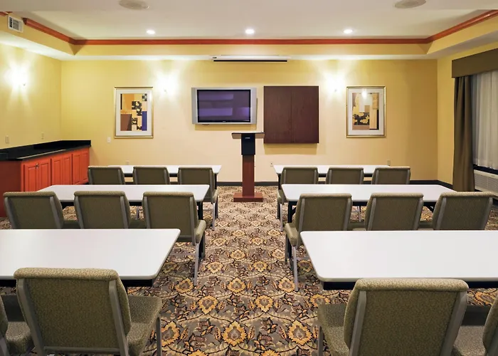 Holiday Inn Express Hotel And Suites Fairfield-North By Ihg