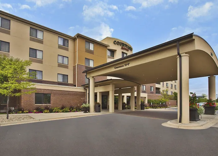 Courtyard By Marriott Madison West / Middleton