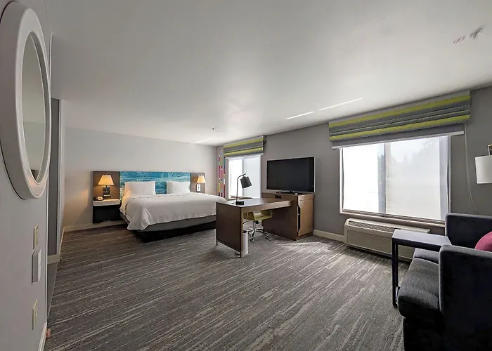 Hampton Inn & Suites Tacoma