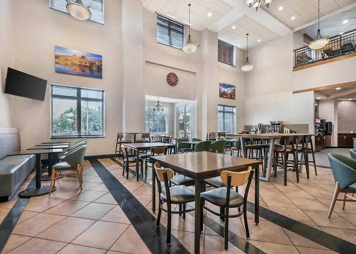 Drury Plaza Hotel Flagstaff