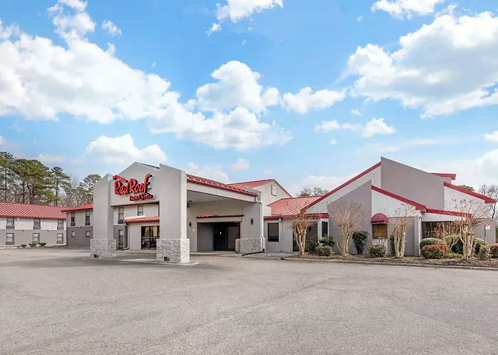 Red Roof Inn & Suites Newport News