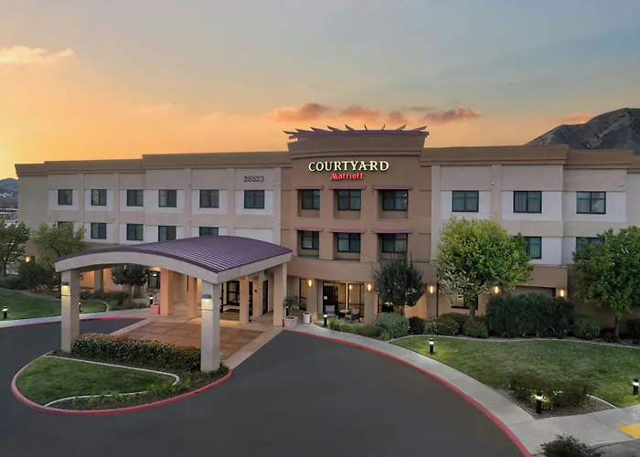 Courtyard By Marriott Santa Clarita Valencia