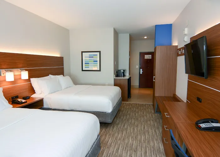 Holiday Inn Express Hotel & Suites New Boston By Ihg