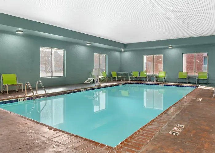 Holiday Inn Express Hotel & Suites Louisville South-Hillview, An Ihg Hotel